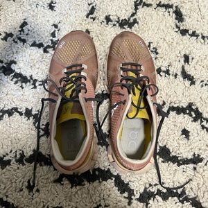 Pink & yellow on cloud runners